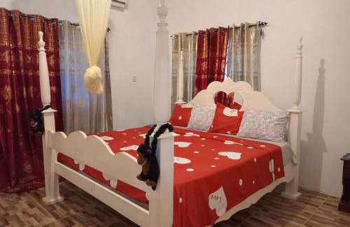 Oracabessa Apartment | The Gibson's Palace