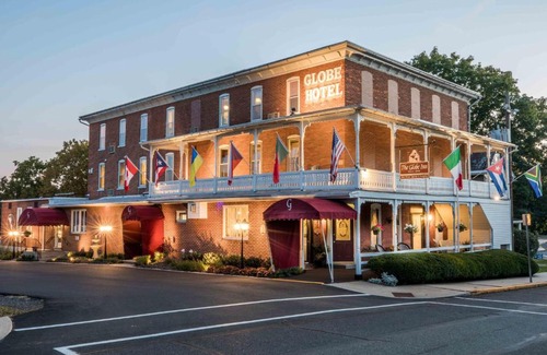 East Greenville Bed & Breakfast | The Globe Inn