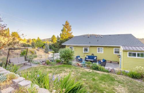 Altamont House | The Golden Hour On Klamath Lake