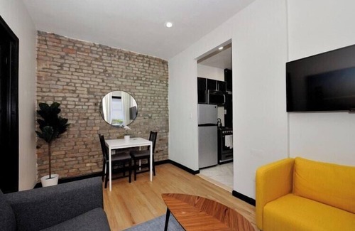 Peter Cooper Village Apartment | The Gram VIII Vibe 8565