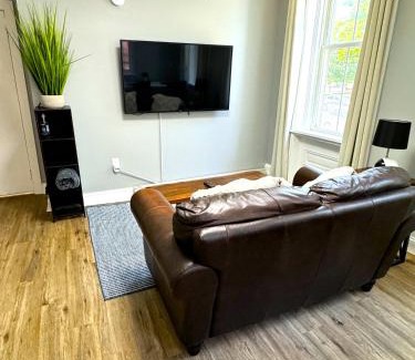 Wilmington Apartment | The Grayson at Park Place- cozy and fully updated with King bed free coffee and fast WIFI