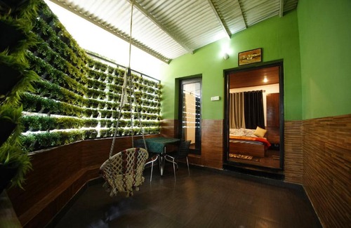 Thalayathimund Bed & Breakfast | The Green Casa - Families Only