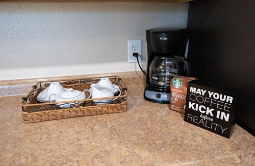 Wesley Chapel House | "The Green" getaway home plus pool in Wesley Chapel Florida