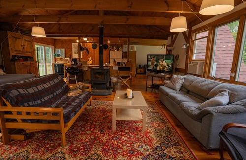 Whitingham House | The Green Mountain Roost, Very Private & Quiet Country House, Dogs Welcome