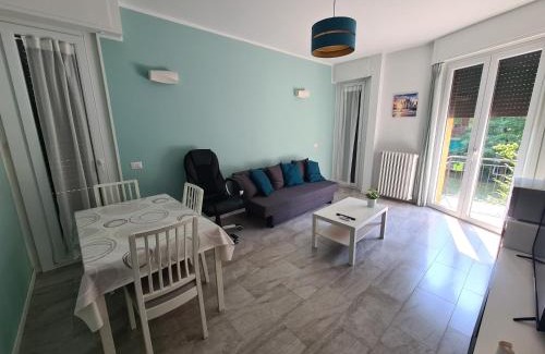 Comasina Apartment | The Green Spot - Milano