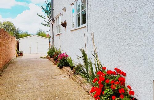 Bray on Thames Apartment | The Green Views Apartment Families, Tourists, Professionals