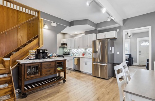 Tremont House | The Guardians Getaway: King Beds, Game Room, Patio