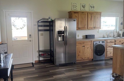 Corvallis House | The Guesthouse - on 3.5 acres in Corvallis, MT