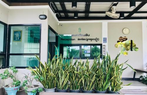 Surin Hotel | The Gun Hotel