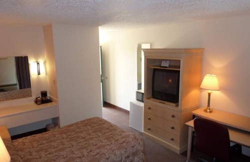 Parsons Hotel | The Hastings Inn Parsons