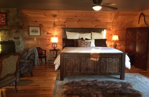 Mount Jackson House | THE HAY LOFT in the Beautiful Shenandoah Valley
