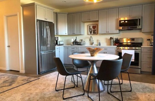 Leicester Apartment | The Healing Retreat , Asheville