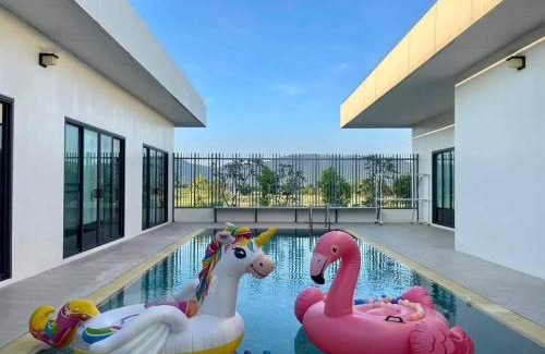 Khlong Muang Villa | The Heaven Pool villa เขาใหญ่
