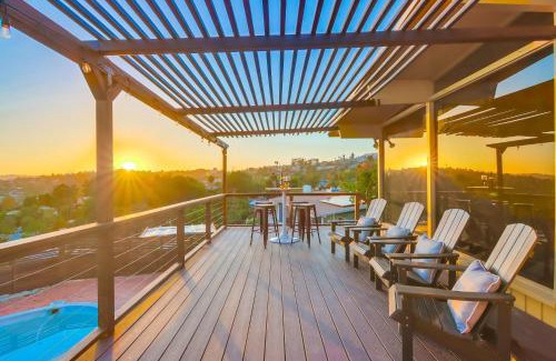 Mount Helix House | The Helix House - Pool & Mountain Views