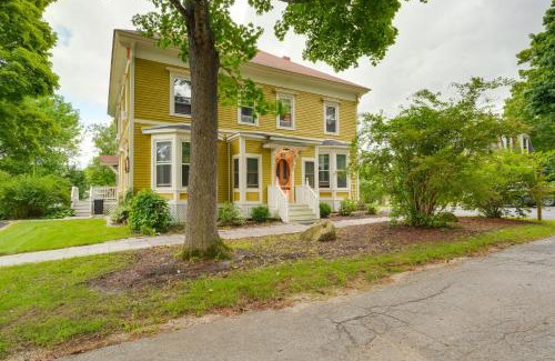 Cornish House | The Hendrick House about 16 Mi to Sebago Lake!