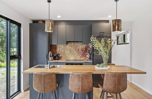 Lunawanna House | The Hide On Cloudy - 2 Bedrooms Private Retreat on Bruny Island