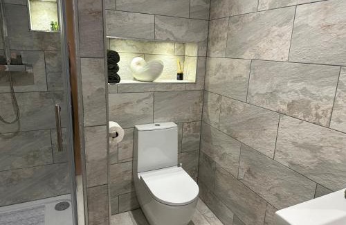 East Morton Bed & Breakfast | The Hideaway At The Busfeild Arms