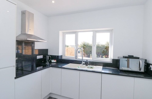 Bempton Cottage | THE HIDEAWAY, pet friendly, with open fire in Flamborough