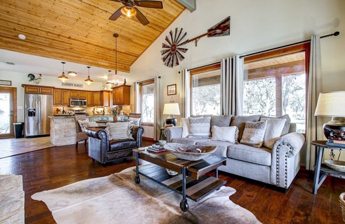 Hondo Cabin | The Hill Country Cottage