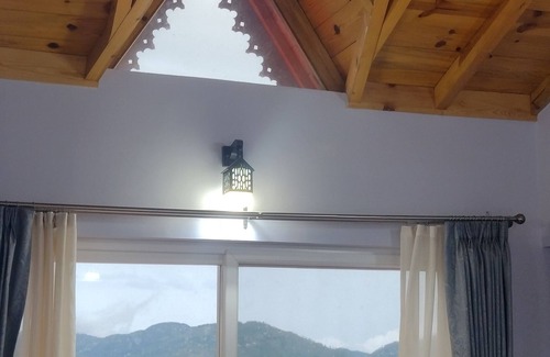 Kasiyalekh Cottage | The Himalayan Cherry-Scenic mountain countryside
