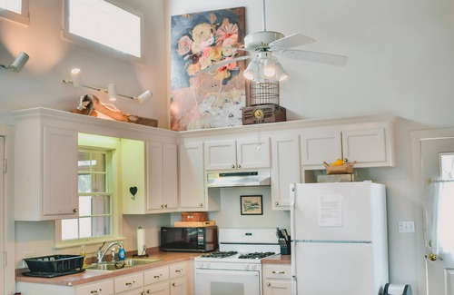Columbia Cottage | The Historic Selwood Cottage