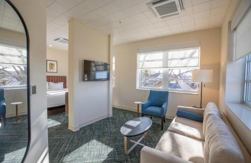 Danville Hotel | The Holbrook Hotel