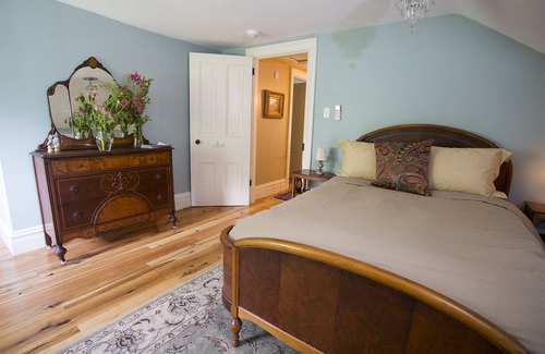 Bausman Bed & Breakfast | The Hollinger House