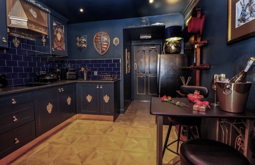 Treffynnon Cottage | THE HOLLOW, pet friendly, character holiday cottage in Holywell