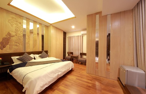 Mandalay Hotel | The Home Hotel