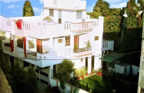 Maninagar Apartment | The Homeland Stay