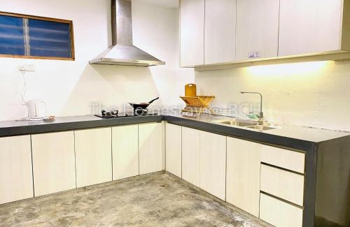 Bandar Country Homes Apartment | The Homestay @ Bandar Country Homes, Rawang