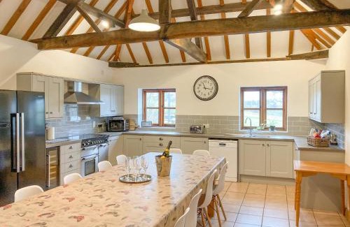Bromyard House | The Hop Bind