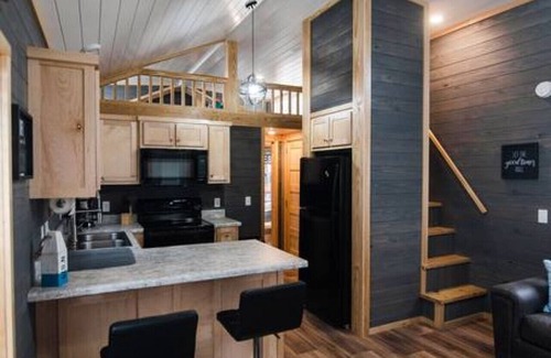 Cropwell Cabin | The Horseshoe · Tiny Home, Big Lake