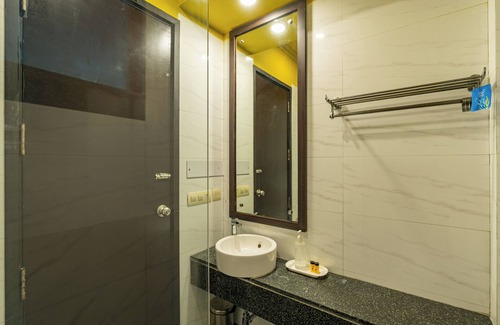 New Friends Colony Hostel | The Hosteller Delhi