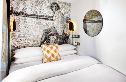 Eureka Valley Hotel | The Hotel Castro | Enjoy the Views, Food, and Entertainment | King Classic Room