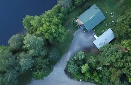 Ferme-Neuve Ski Chalet | The House On The Lake