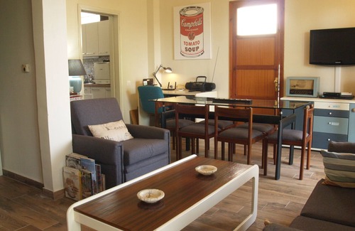 Nea Potidaia House | The house with the palm tree