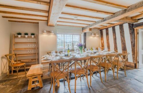 Alcester House | The Hunting Lodge at Ragley Estate