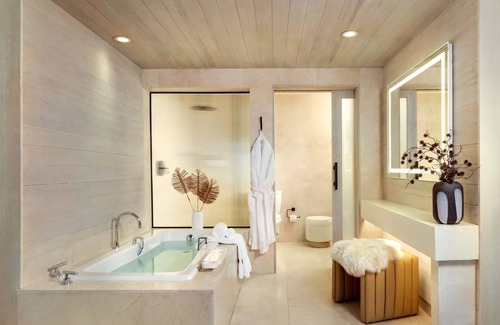 Wilshire Montana Hotel | The Huntley Hotel