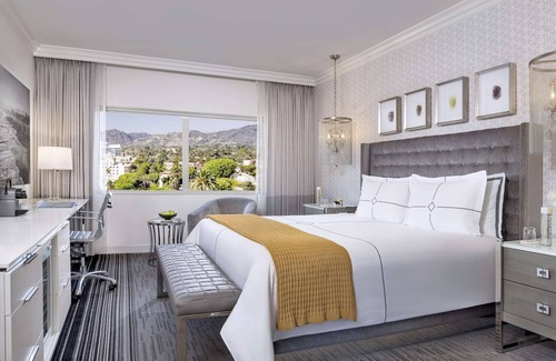 Wilshire Montana Hotel | The Huntley Hotel