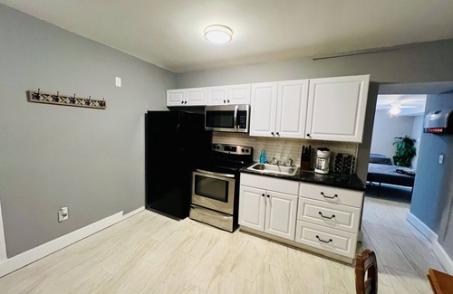 Lincoln Apartment | The “IN-LAW” lakefront apartment @ Sunset Estates