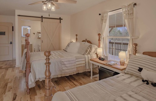 Whitley City Bed & Breakfast | The Inn at Beulah Farm - The Pen