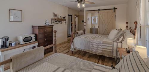 Whitley City Bed & Breakfast | The Inn at Beulah Farm - The Pen