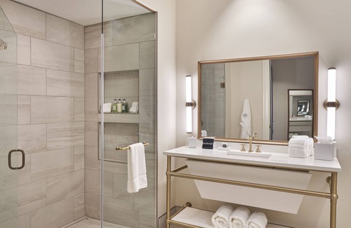 Prairie Village Hotel | The Inn at Meadowbrook
