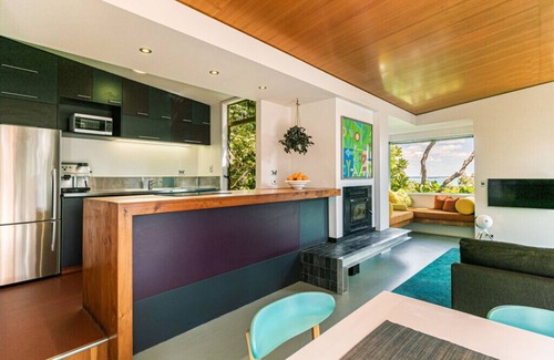 Omiha House | THE ISLAND TREE HOUSE : Coast and Country