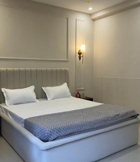 Kharar Apartment | The Ivory Loft