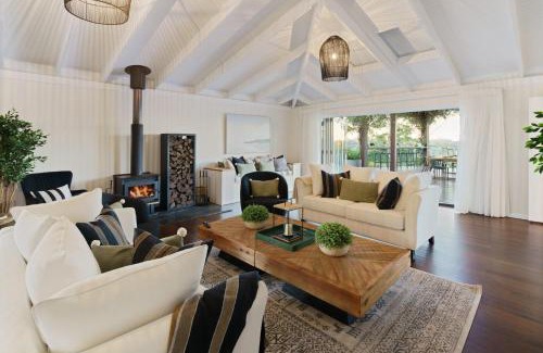 Montville House | The Jasmine At Montville - Photo Shoot Location