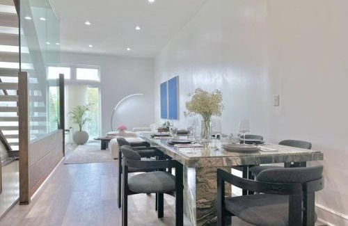 South Side Slopes Villa | The Josephine Villa by Luxe PGH