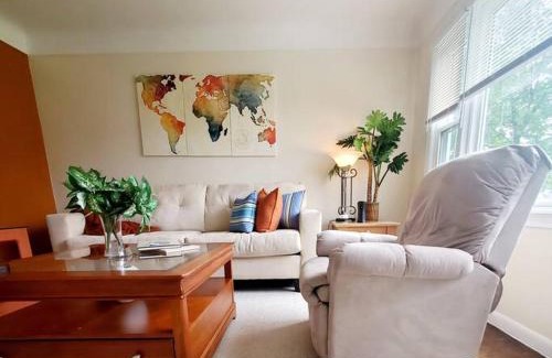 Pontiac House | The Joslyn Chateau, a tri-level home that sleeps 8 with a king master