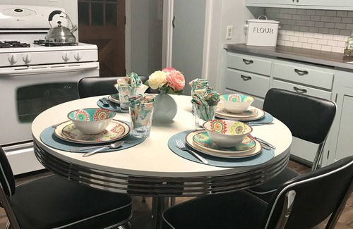 Mendon House | The Julia Vintage Cottage at Victorian Woods